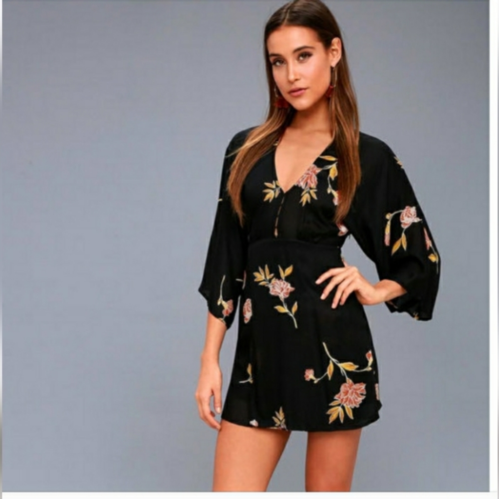 Amuse Society Y2K Wayfair Dark Floral Print Long Sleeve Dress Sz S NWT